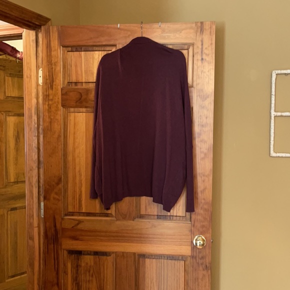 Cardigan - Picture 2 of 4